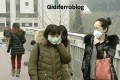Cina, lo smog aumenta e scarseggiano le mascherine