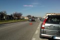 Incidenti, apre la portiera dell'auto: a Mira ciclista cade