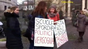 Ancora sporcizia nelle scuole di Mira, genitori protestano